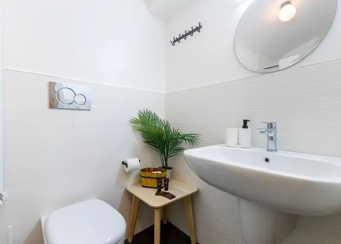 דירה V-home Nel Centro Del Quadrilatero Con 2 Da Letto
